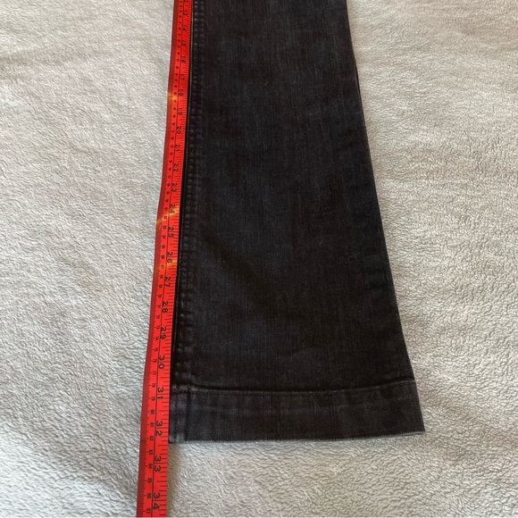 Theory straight leg denim size 2 - Picture 5 of 9
